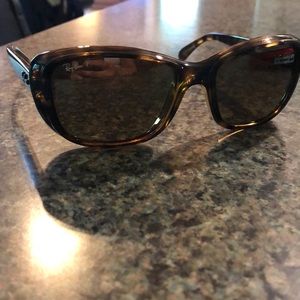 Authentic Rayban polarized sunglasses